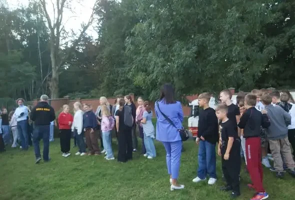Próbna ewakuacja w szkole w Kikole – uczniowie i nauczyciele przeszli test bezpieczeństwa