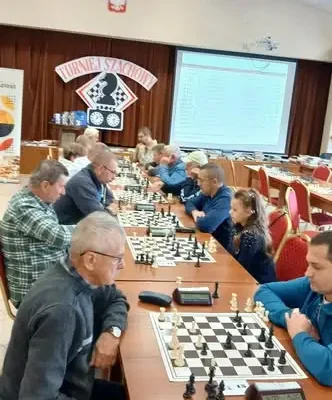 XI Turniej Szachowy w Wielgiem: 33 zawodników i międzypokoleniowa rywalizacja