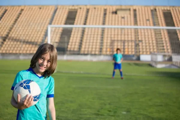 Trzecioklasiści z warszawską przygodą: czekolada, film i stadion